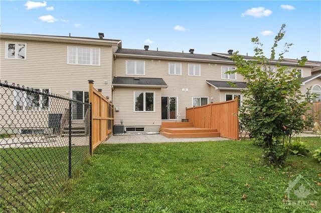 411 Celtic Ridge Crescent, Townhouse with 3 bedrooms, 4 bathrooms and 3 parking in Ottawa ON | Image 24
