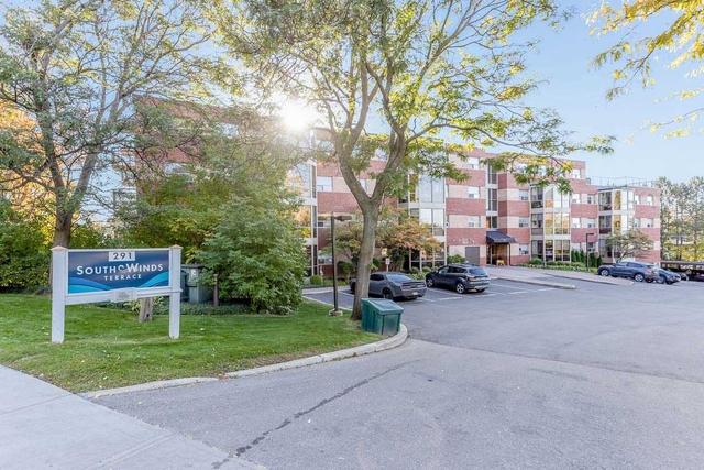 404 - 291 Blake St, Condo with 2 bedrooms, 2 bathrooms and 2 parking in Barrie ON | Card Image