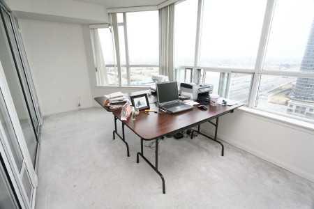 1802 - 88 Corporate Dr, Condo with 2 bedrooms, 2 bathrooms and 1 parking in Toronto ON | Image 8