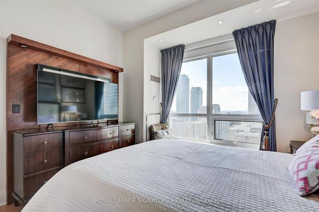 2603 - 35 Hayden St, Condo with 2 bedrooms, 2 bathrooms and 1 parking in Toronto ON | Image 8