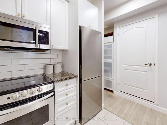 231 - 15 Coneflower Cres E, Townhouse with 2 bedrooms, 1 bathrooms and 1 parking in Toronto ON | Image 18