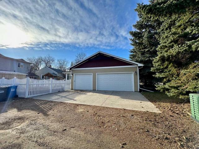 4552 Waskasoo Crescent, House detached with 3 bedrooms, 2 bathrooms and 5 parking in Red Deer AB | Image 30