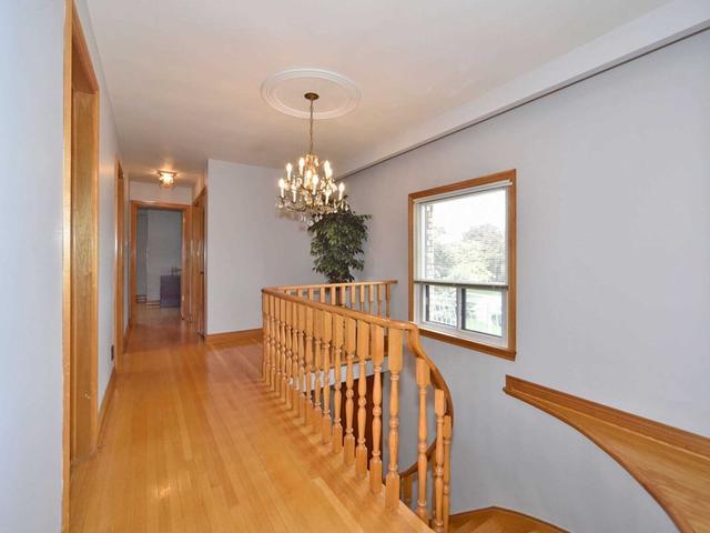 110 Houston Rd, House detached with 4 bedrooms, 4 bathrooms and 4 parking in Vaughan ON | Image 5