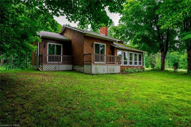 1165 County Rd 620, House detached with 2 bedrooms, 1 bathrooms and 12 parking in North Kawartha ON | Image 38