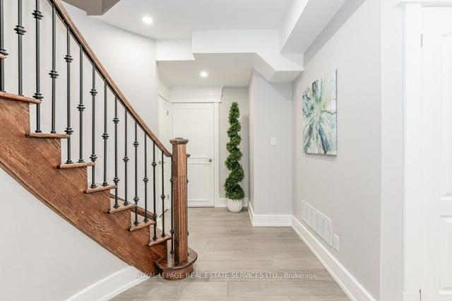39 Louvain Dr, House detached with 4 bedrooms, 4 bathrooms and 6 parking in Brampton ON | Image 17