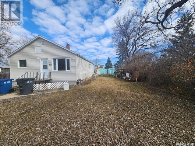 314 Main Street, House detached with 2 bedrooms, 1 bathrooms and null parking in Kipling SK | Image 2
