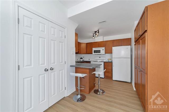 e - 170 Waterbridge Drive, Condo with 2 bedrooms, 1 bathrooms and 1 parking in Ottawa ON | Image 7
