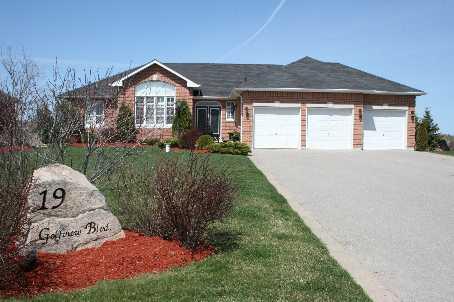 19 Golfview Blvd, House detached with 4 bedrooms, 5 bathrooms and 12 parking in Bradford West Gwillimbury ON | Image 1