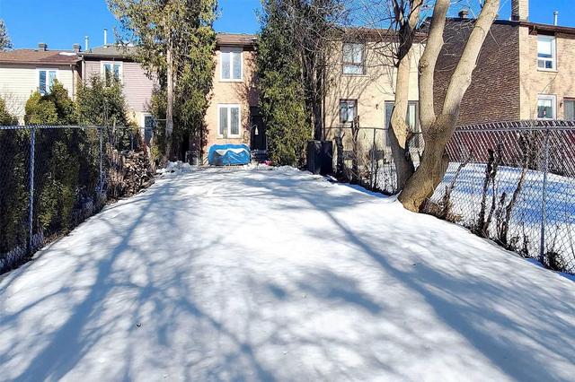 174 Borrows St, House attached with 3 bedrooms, 4 bathrooms and 3 parking in Vaughan ON | Image 14