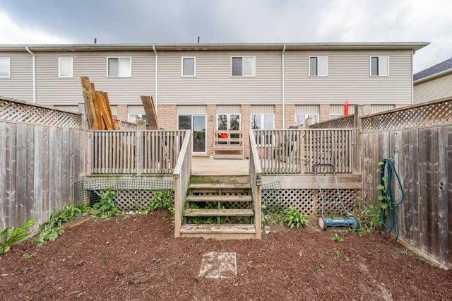 100 Mussen St, House attached with 3 bedrooms, 3 bathrooms and 2 parking in Guelph ON | Image 35