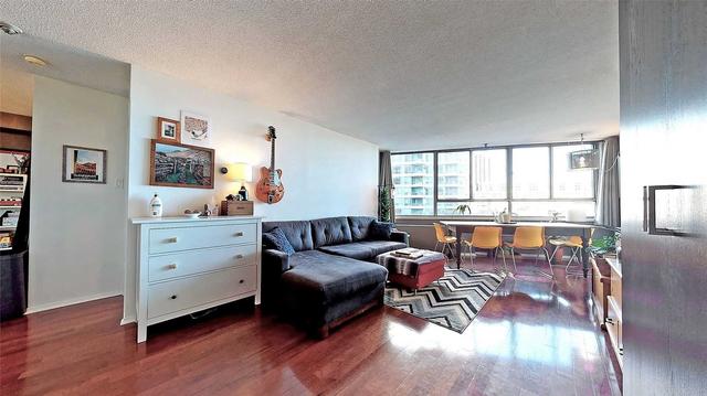 507 - 250 Queens Quay W, Condo with 1 bedrooms, 1 bathrooms and 1 parking in Toronto ON | Image 6