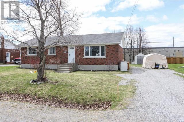 789 St. Andrews Road, House detached with 3 bedrooms, 1 bathrooms and null parking in Greater Sudbury ON | Image 1