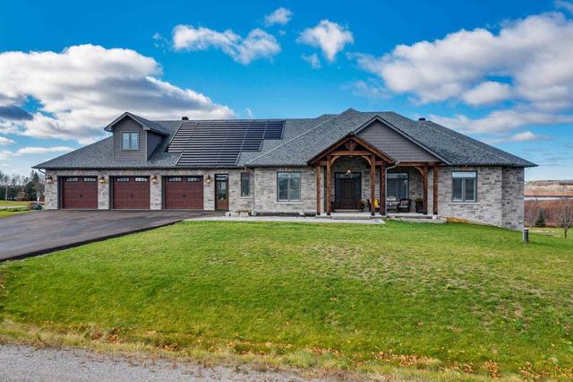 3 Wall St, House detached with 3 bedrooms, 4 bathrooms and 9 parking in Kawartha Lakes ON | Image 1