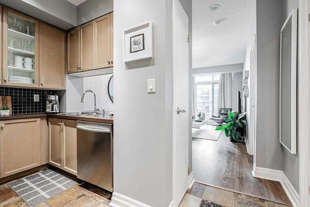 804 - 70 Alexander St, Condo with 1 bedrooms, 1 bathrooms and 0 parking in Toronto ON | Image 18