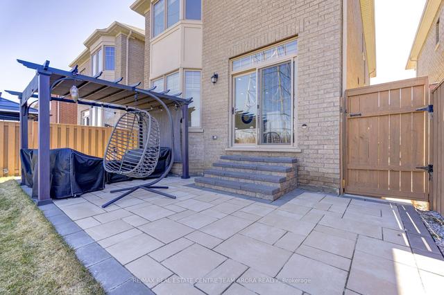 87 Kimborough Hllw, House semidetached with 3 bedrooms, 4 bathrooms and 2 parking in Brampton ON | Image 30