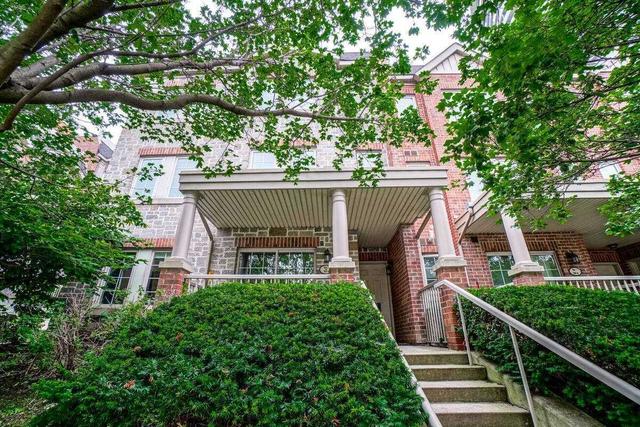 7 - 95 The Queensway, Townhouse with 3 bedrooms, 2 bathrooms and 1 parking in Toronto ON | Image 12