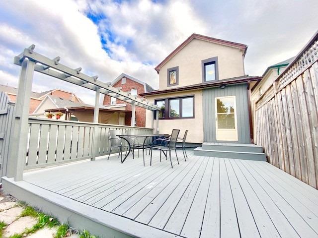 24 Manitoba St, House detached with 3 bedrooms, 2 bathrooms and 2 parking in Toronto ON | Image 17