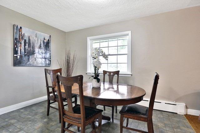 50 Centreview St, House detached with 2 bedrooms, 1 bathrooms and 6 parking in Clarington ON | Image 7