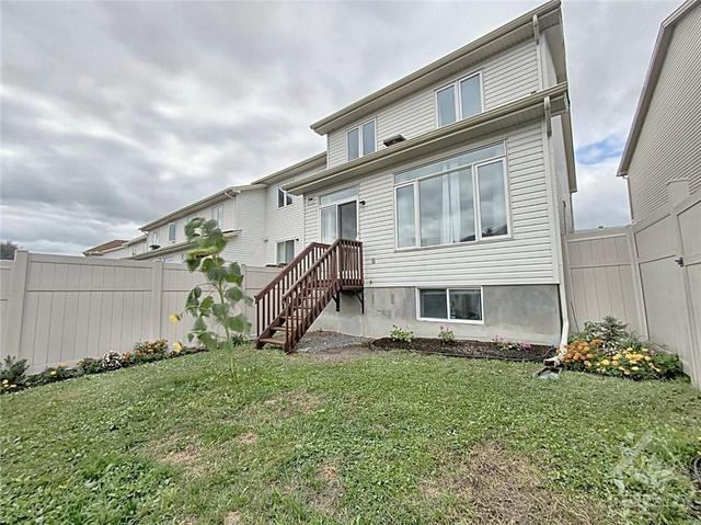 236 Rolling Meadow Crescent, Townhouse with 3 bedrooms, 3 bathrooms and 3 parking in Ottawa ON | Image 28
