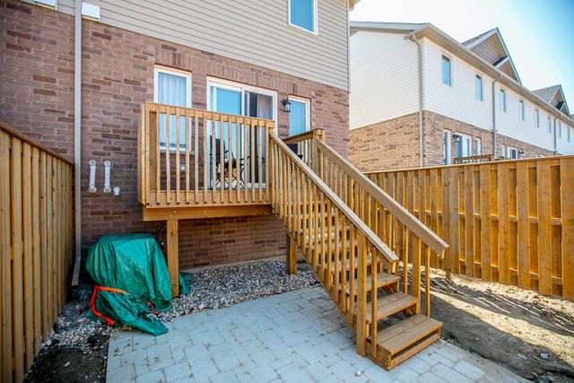 57 Westminster Cres, Townhouse with 3 bedrooms, 3 bathrooms and 2 parking in Centre Wellington ON | Image 11