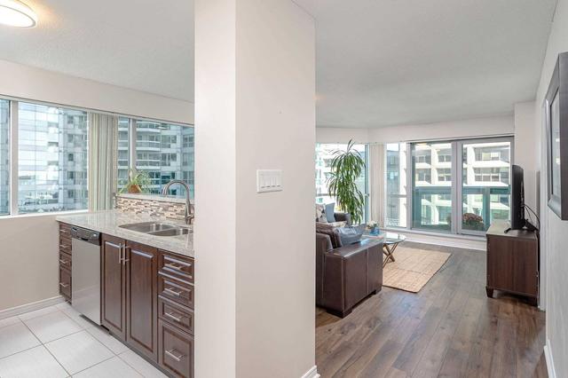 503 - 10 Queens Quay Quay W, Condo with 1 bedrooms, 1 bathrooms and 1 parking in Toronto ON | Image 34