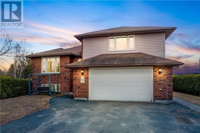 91 Laurier E, House detached with 3 bedrooms, 2 bathrooms and null parking in Greater Sudbury ON | Image 27
