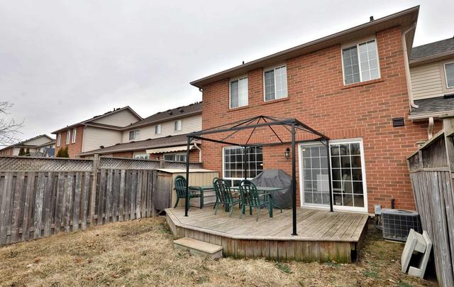 826 Mckay Cres, House attached with 3 bedrooms, 3 bathrooms and 3 parking in Milton ON | Image 22