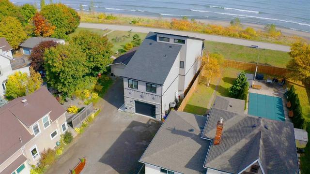 755 Beach Blvd, House detached with 3 bedrooms, 6 bathrooms and 5 parking in Hamilton ON | Image 12
