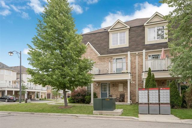 910 Deverell Pl, House attached with 3 bedrooms, 2 bathrooms and 3 parking in Milton ON | Image 11