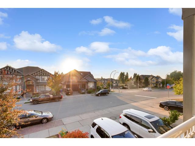 3478 Goldfinch Street, House detached with 7 bedrooms, 5 bathrooms and null parking in Abbotsford BC | Image 35