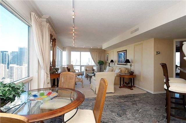 3404 - 1001 Bay St, Condo with 2 bedrooms, 2 bathrooms and 1 parking in Toronto ON | Image 3