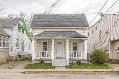 24 Division Street, House detached with 4 bedrooms, 2 bathrooms and 1 parking in St. Catharines ON | Card Image