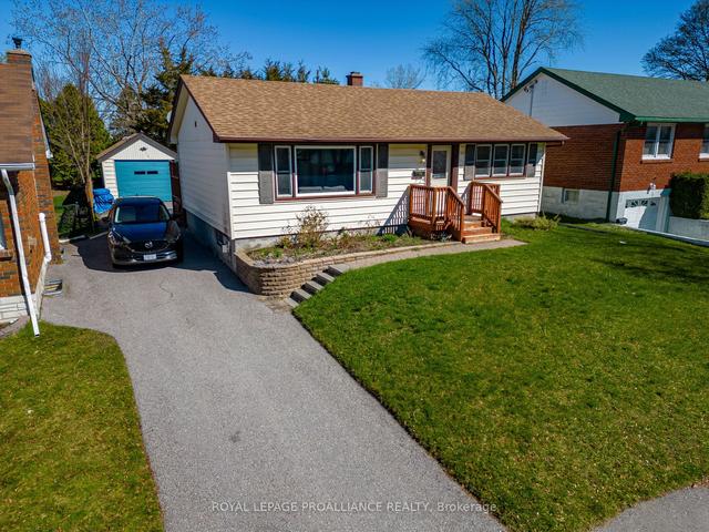 85 First Ave, House detached with 2 bedrooms, 1 bathrooms and 5 parking in Quinte West ON | Image 36
