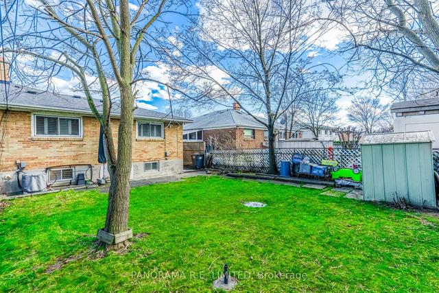1201 Westerdam Rd, House semidetached with 3 bedrooms, 2 bathrooms and 3 parking in Mississauga ON | Image 18