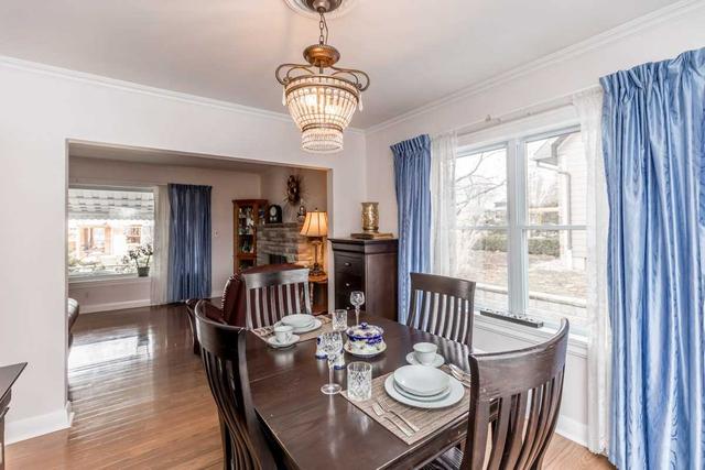392 Codrington St, House detached with 2 bedrooms, 2 bathrooms and 5 parking in Barrie ON | Image 34