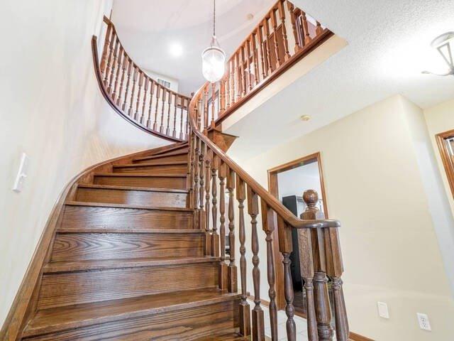 6331 Ormindale Way, House detached with 4 bedrooms, 4 bathrooms and 4 parking in Mississauga ON | Image 9