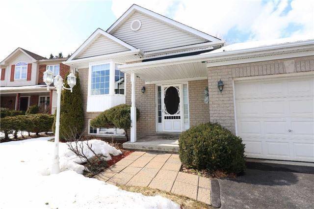8 Country Lane, House detached with 2 bedrooms, 2 bathrooms and 2 parking in Barrie ON | Image 4