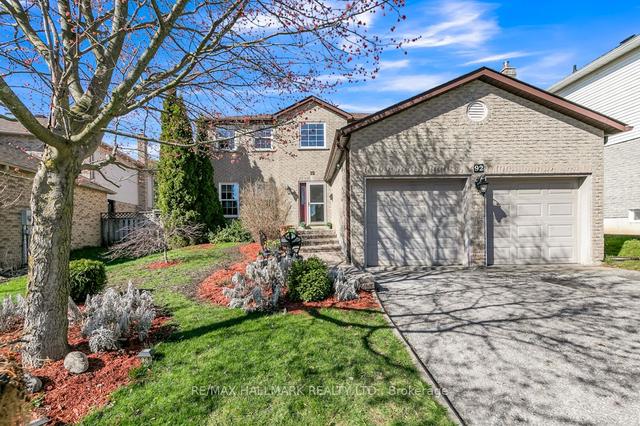 92 Grant Blight Cres, House detached with 3 bedrooms, 5 bathrooms and 5 parking in Newmarket ON | Image 1