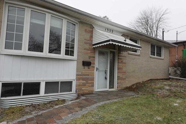 1352 Minden St, House detached with 3 bedrooms, 3 bathrooms and 4 parking in Oshawa ON | Image 1