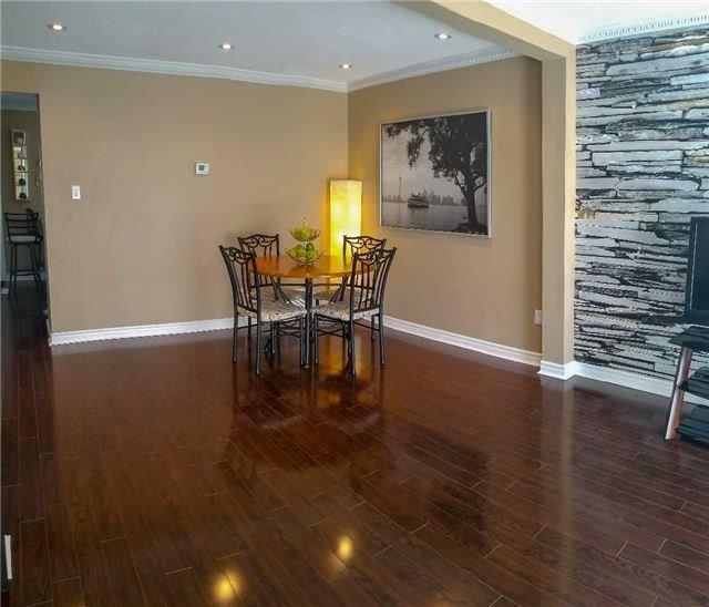 82 - 900 Central Park Dr, Townhouse with 3 bedrooms, 2 bathrooms and 1 parking in Brampton ON | Image 3