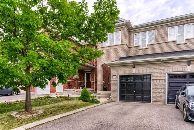 80 Harbourtown Cres, House semidetached with 3 bedrooms, 3 bathrooms and 3 parking in Brampton ON | Image 1
