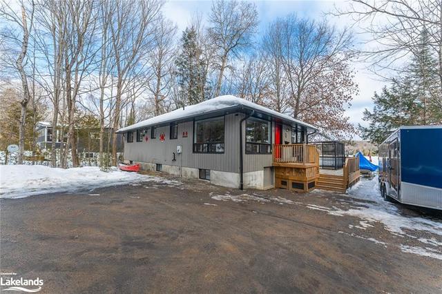 1360 Peterson Road, House detached with 3 bedrooms, 2 bathrooms and 20 parking in Minden Hills ON | Image 24