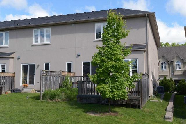 21 Forest Valley Cres, Townhouse with 3 bedrooms, 3 bathrooms and 1 parking in Hamilton ON | Image 17