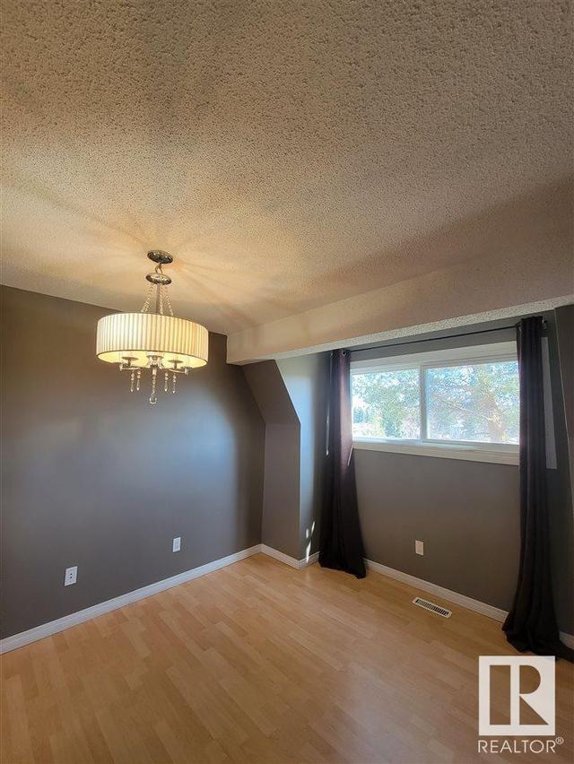 5971 40 Av Nw, Condo with 1 bedrooms, 1 bathrooms and null parking in Edmonton AB | Image 5