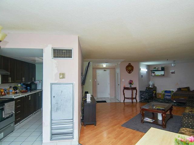 209 - 1 Rowntree Rd, Condo with 2 bedrooms, 2 bathrooms and 1 parking in Toronto ON | Image 2