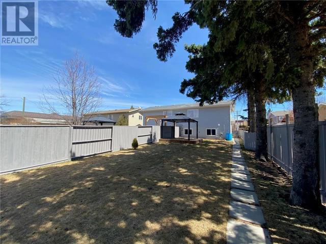 4918 54 Avenue, House semidetached with 3 bedrooms, 2 bathrooms and 2 parking in Olds AB | Image 29
