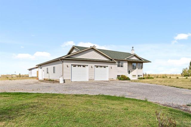 9 Clingman Way, House detached with 5 bedrooms, 3 bathrooms and 6 parking in Foothills County AB | Card Image
