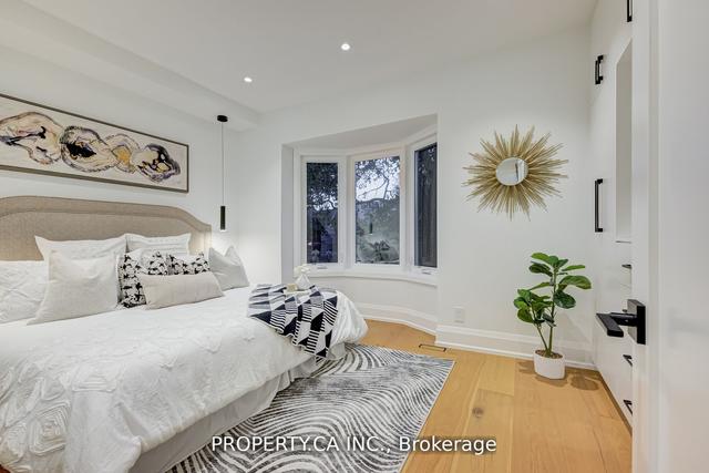 8 First Ave, House semidetached with 4 bedrooms, 5 bathrooms and 1.5 parking in Toronto ON | Image 6