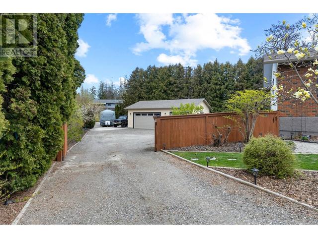 2401 Crestview Road, House detached with 5 bedrooms, 4 bathrooms and 5 parking in West Kelowna BC | Image 50