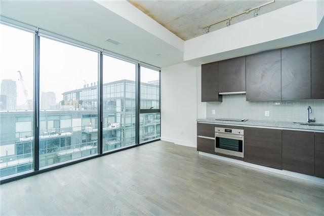 1001 - 38 Stewart St, Condo with 1 bedrooms, 1 bathrooms and null parking in Toronto ON | Image 3